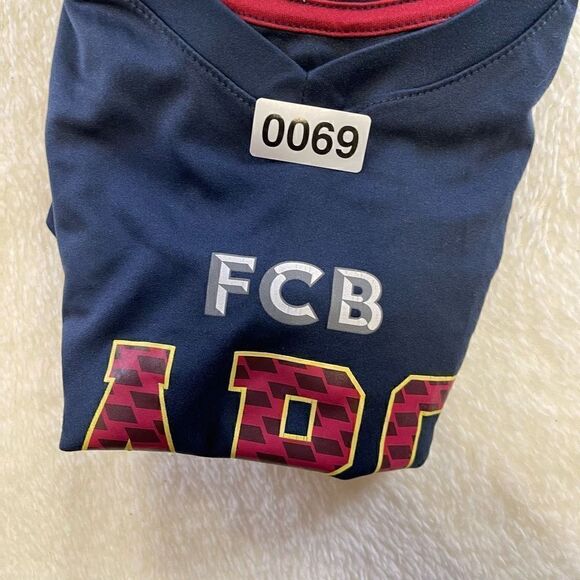 Blue Large Barcelona FC Barca FCB V Neck T-Shirt - Picture 14 of 14